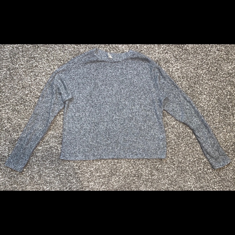 Gray sweater/shirt